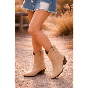 French Connection NWOT Women's Carrie Western Cowboy Booties